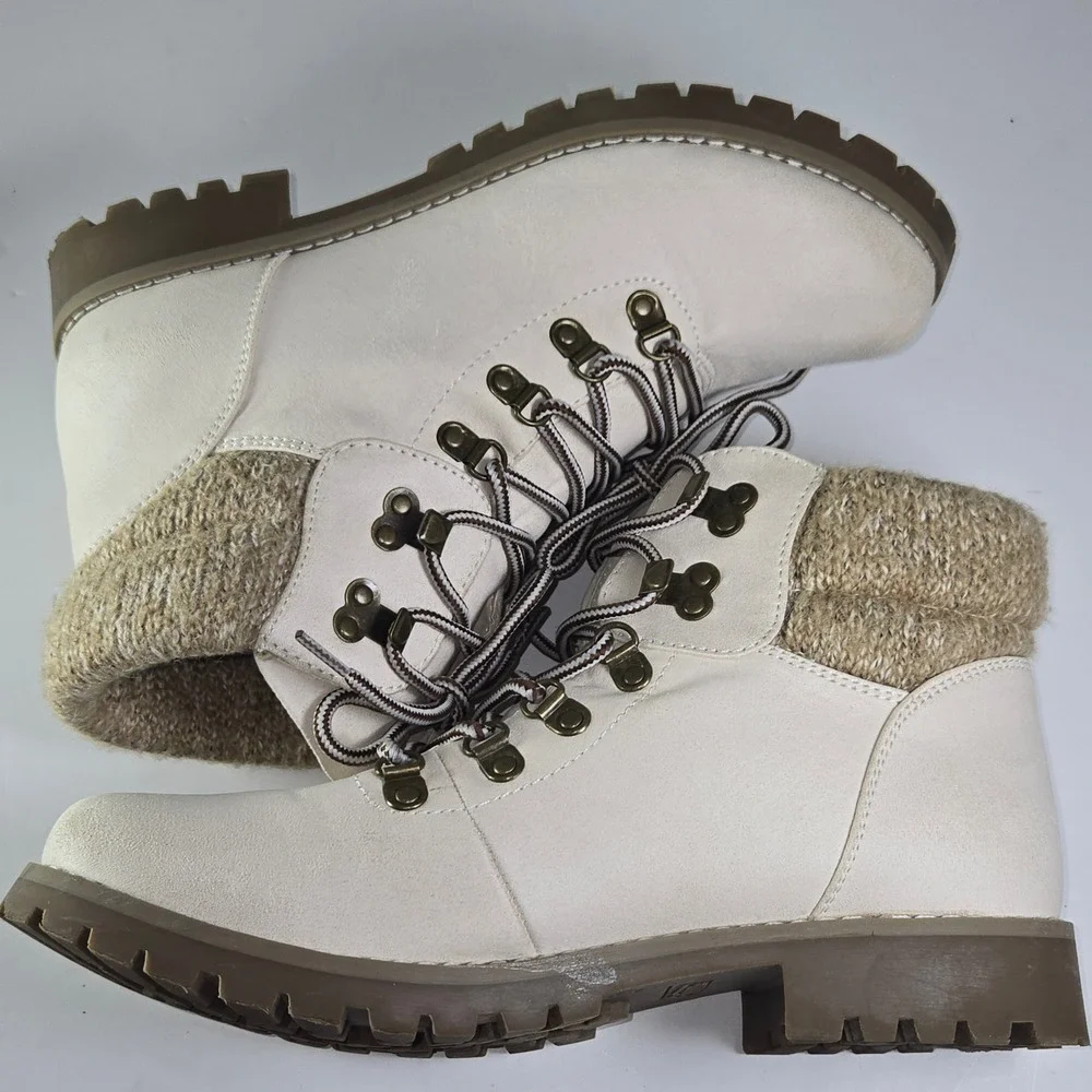 PRICE DROP Cliffs by White Mountain Pathfield Lace Up Fur Cuff Winter Boots 9.5M